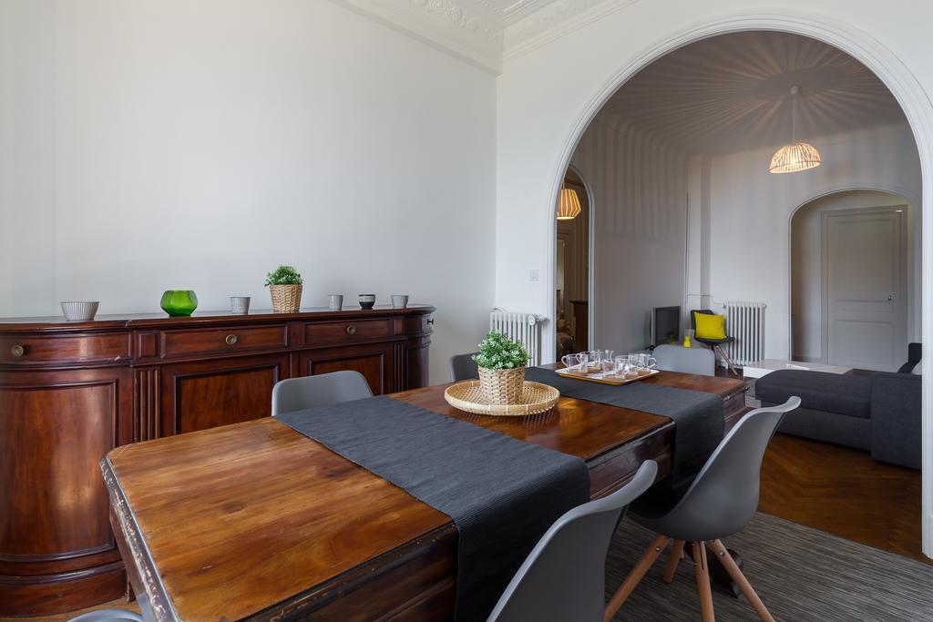 Beautiful Apartment By The Sea Front Ніцца Екстер'єр фото